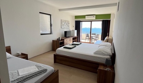 Family Quadruple Room, Sea View