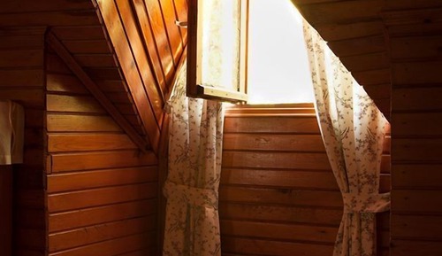 Triple Room (Attic)