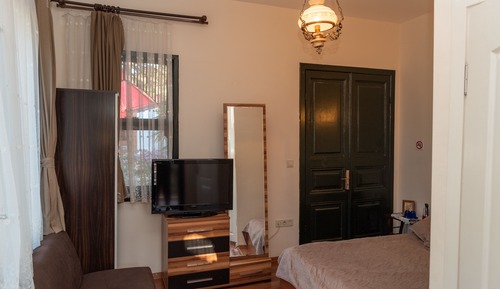 Triple Room (Shared Balcony)