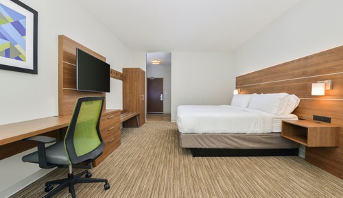 Room, 1 King Bed, Non Smoking (Leisure)