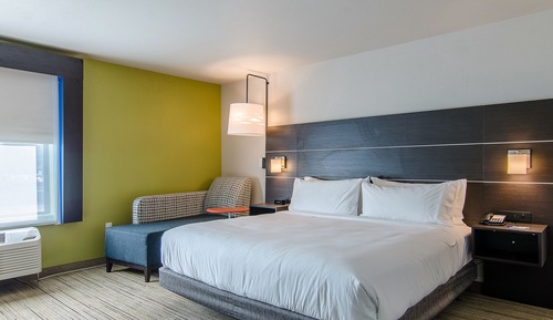Standard Room, 1 King Bed (Walk-In Shower)