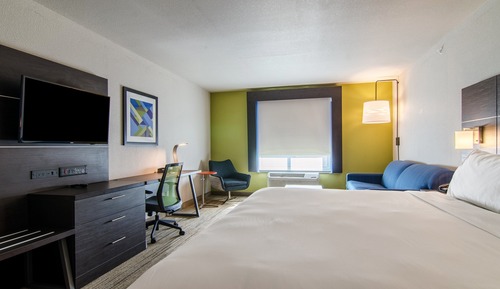 Standard Room, 1 King Bed, Accessible (Communications)