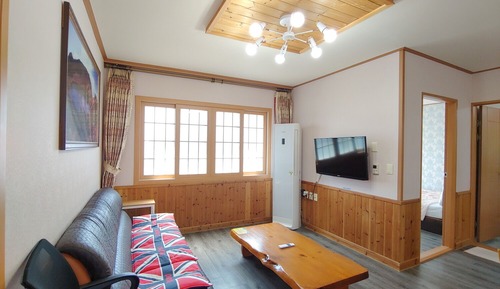 Room, 1 Bedroom (76sqm)