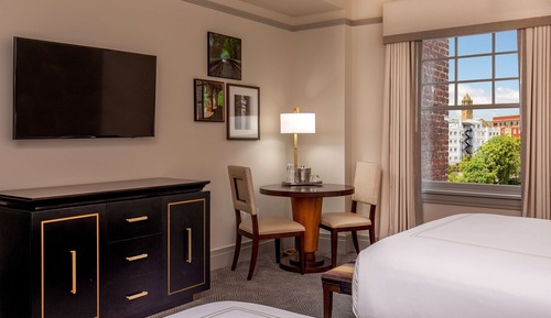 Room, 2 Queen Beds, Accessible, Bathtub (Mobility & Hearing)