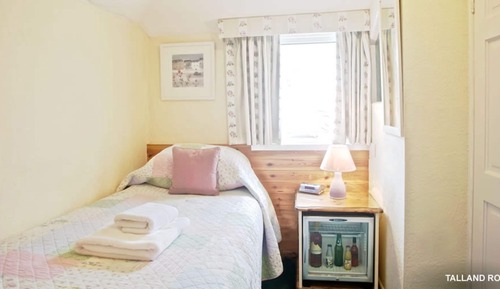 Standard Single Room, No View (Talland)
