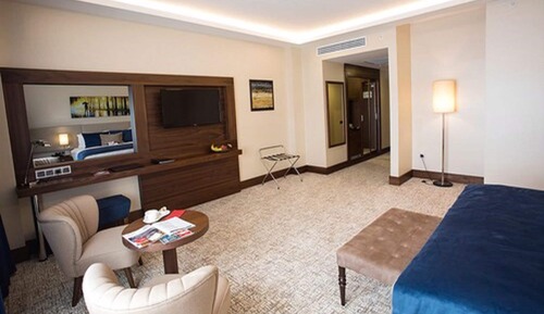 Deluxe Room, 1 King Bed, Non Smoking