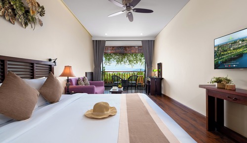 Deluxe Double Room, Balcony, River View