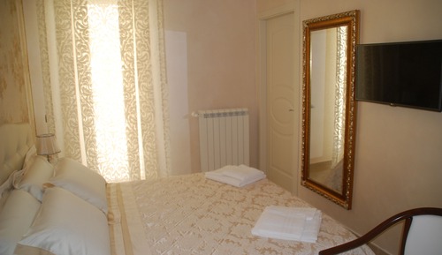 Deluxe Double Room, Balcony (Danae)