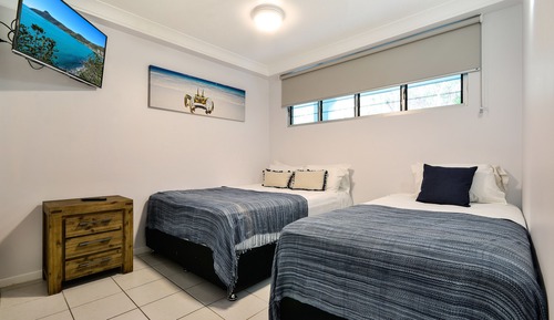 2 Bedroom Apartment Hibiscus 004