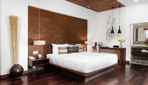 Premium Room - Free Laundry + Airport Pick-Up