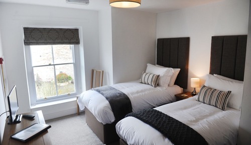 Superior Twin Room (No Pets)