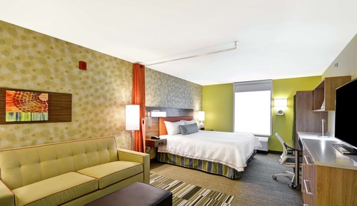Room, 1 King Bed, Accessible, Non Smoking (Mob/Hear, 3x3 Transfer Shower)