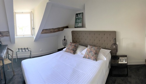 Economy Double Room Single Use, 1 Queen Bed