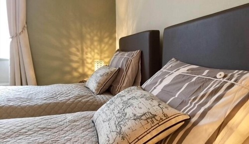 Superior Suite, Private Bathroom, Garden View