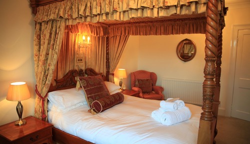 Double Room, 1 King Bed (Room 3 - Four Poster Bed)