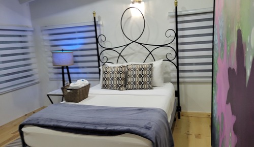 Deluxe Room, Partial Ocean View