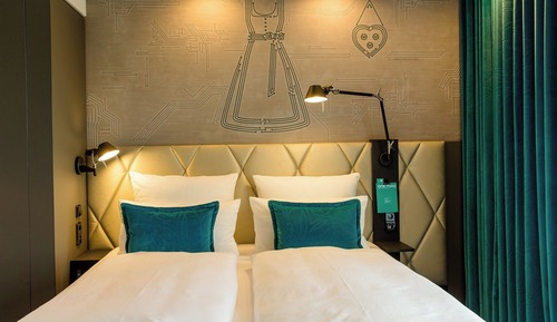 Comfort Room, 1 King Bed