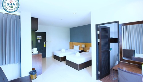 Deluxe Twin Room