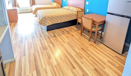 Deluxe Room, 2 Queen Beds, Kitchenette