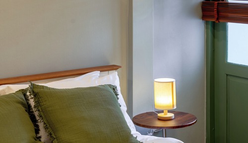 Standard King Room (No Window)