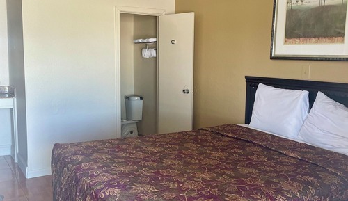 Basic Single Room, Non Smoking