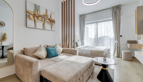 Deluxe Studio, 1 Queen Bed with Sofa bed, Balcony, City View