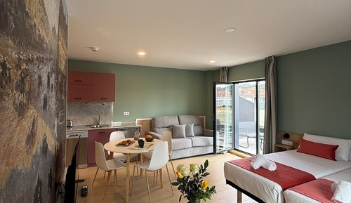 Superior Studio, Terrace
