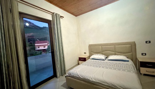 Apartment, 3 Bedrooms, Balcony, Hill View