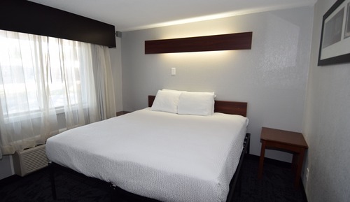 Standard Room, 1 King Bed