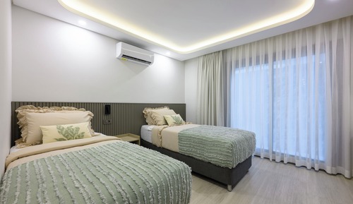 Grand Apartment, 3 Bedrooms, Balcony, Garden View