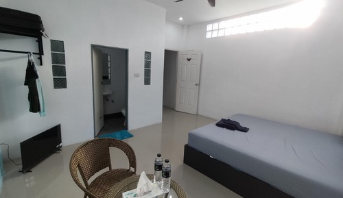 Deluxe Room, Balcony