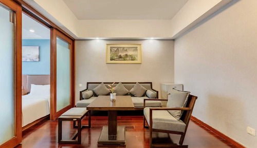 Comfort Twin Room, City View