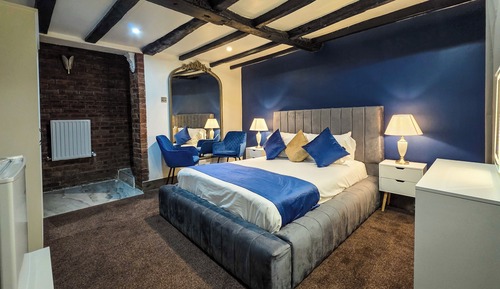 Deluxe Double Room, Non Smoking, Courtyard View