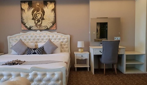 Junior Suite, City View