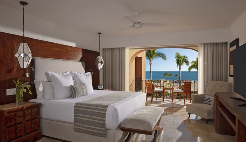 Luxury One Bedroom Suite Ocean View
