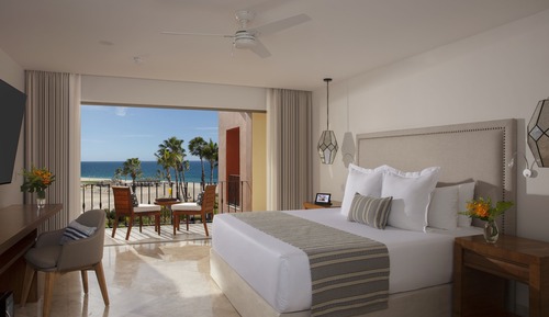 Deluxe Room, 1 King Bed, Ocean View