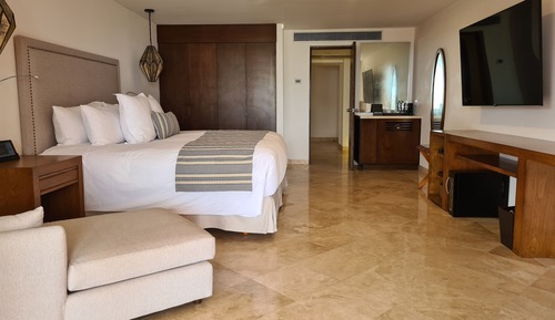 Deluxe Room, 1 King Bed, Hot Tub