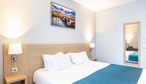 Classic Double Room, City View