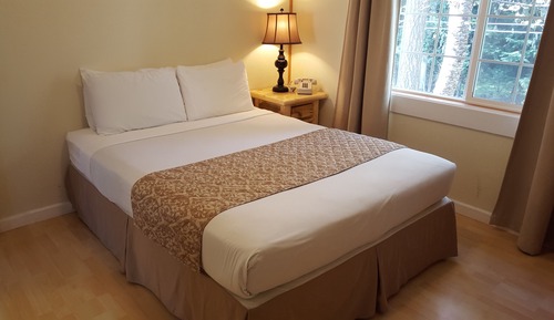 Deluxe Room, 2 Queen Beds, Kitchen (No Pets Allowed On Premises)