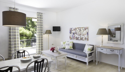 Comfort House, Sea View