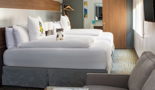 Suite, Multiple Beds (Z)