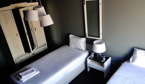 Suite, Private Bathroom (Triple)