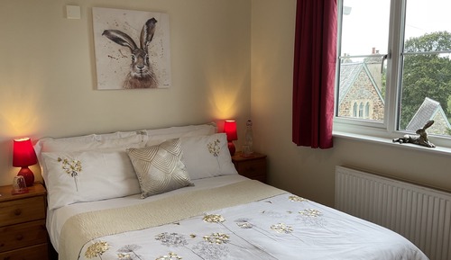 R5 Double En-suite Room