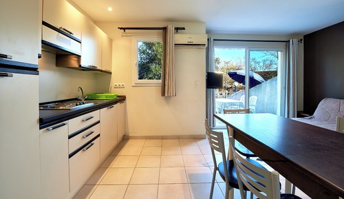 House, 2 Bedrooms, Private Bathroom