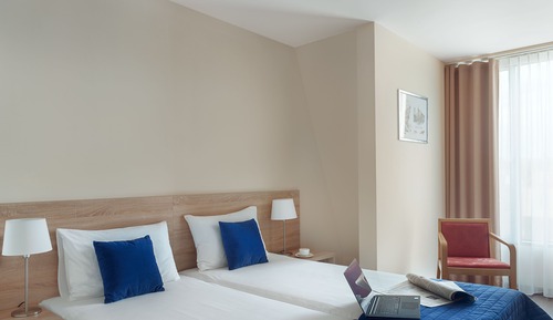 Standard Single Room (view of the railway line)