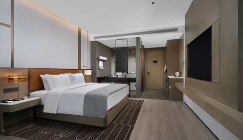 Superior Double Room, City View