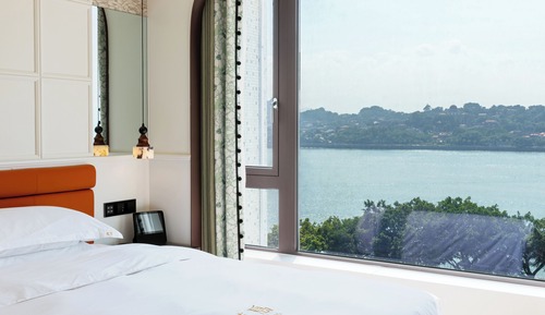 Panoramic Quadruple Room