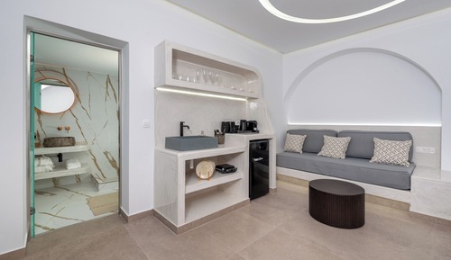 Deluxe Double Room, Balcony, Partial Sea View