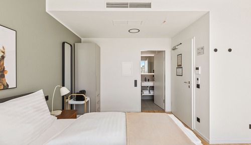 Queen Room with Terrace