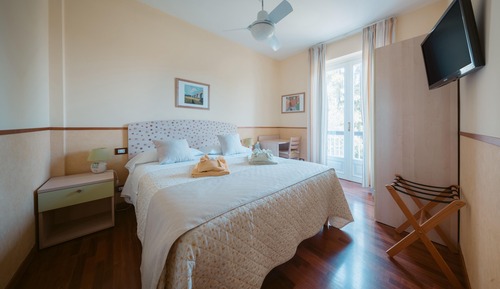 Double Room, Balcony, Garden View